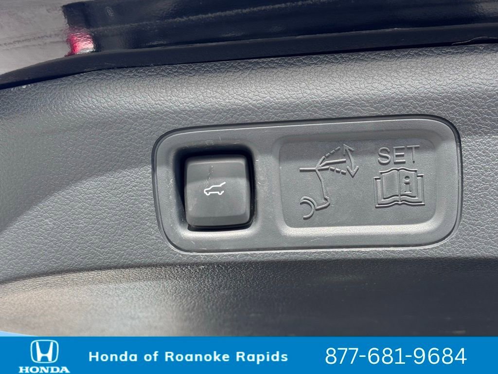 Used 2024 Ford Expedition Limited image 42