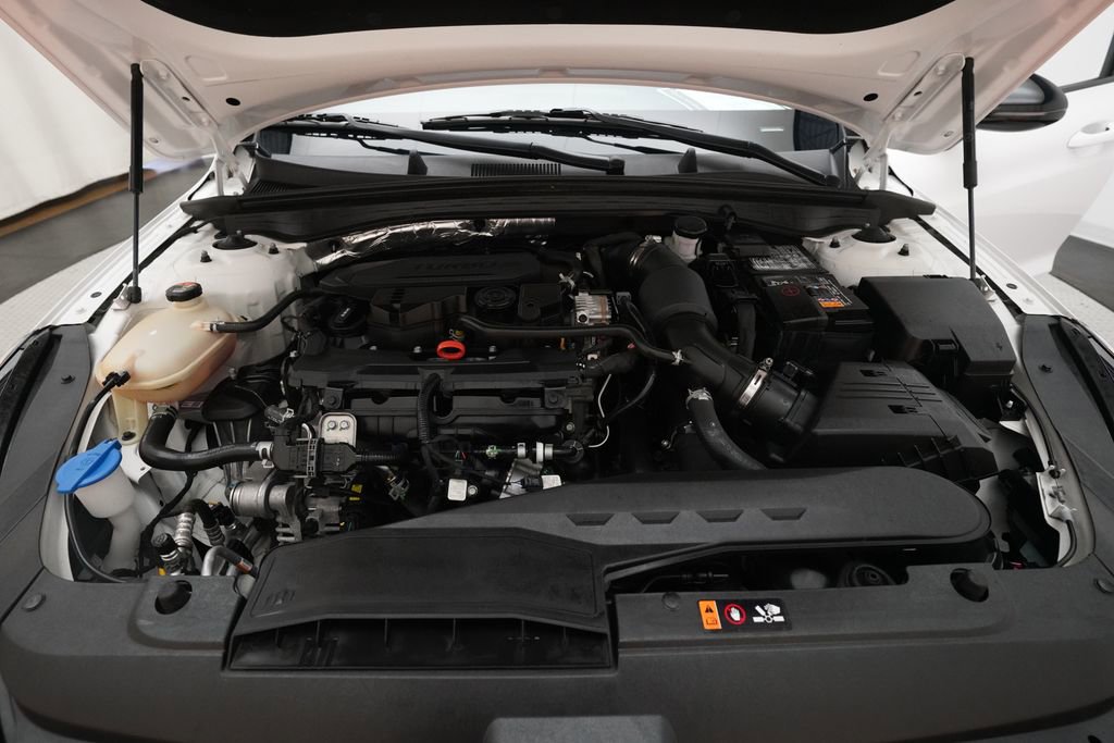 Used 2023 Kia K5 GT-Line image 3