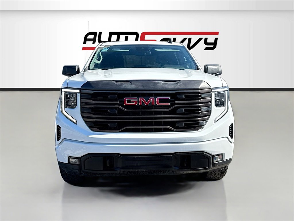 Used 2025 GMC Sierra 1500 Elevation image 2