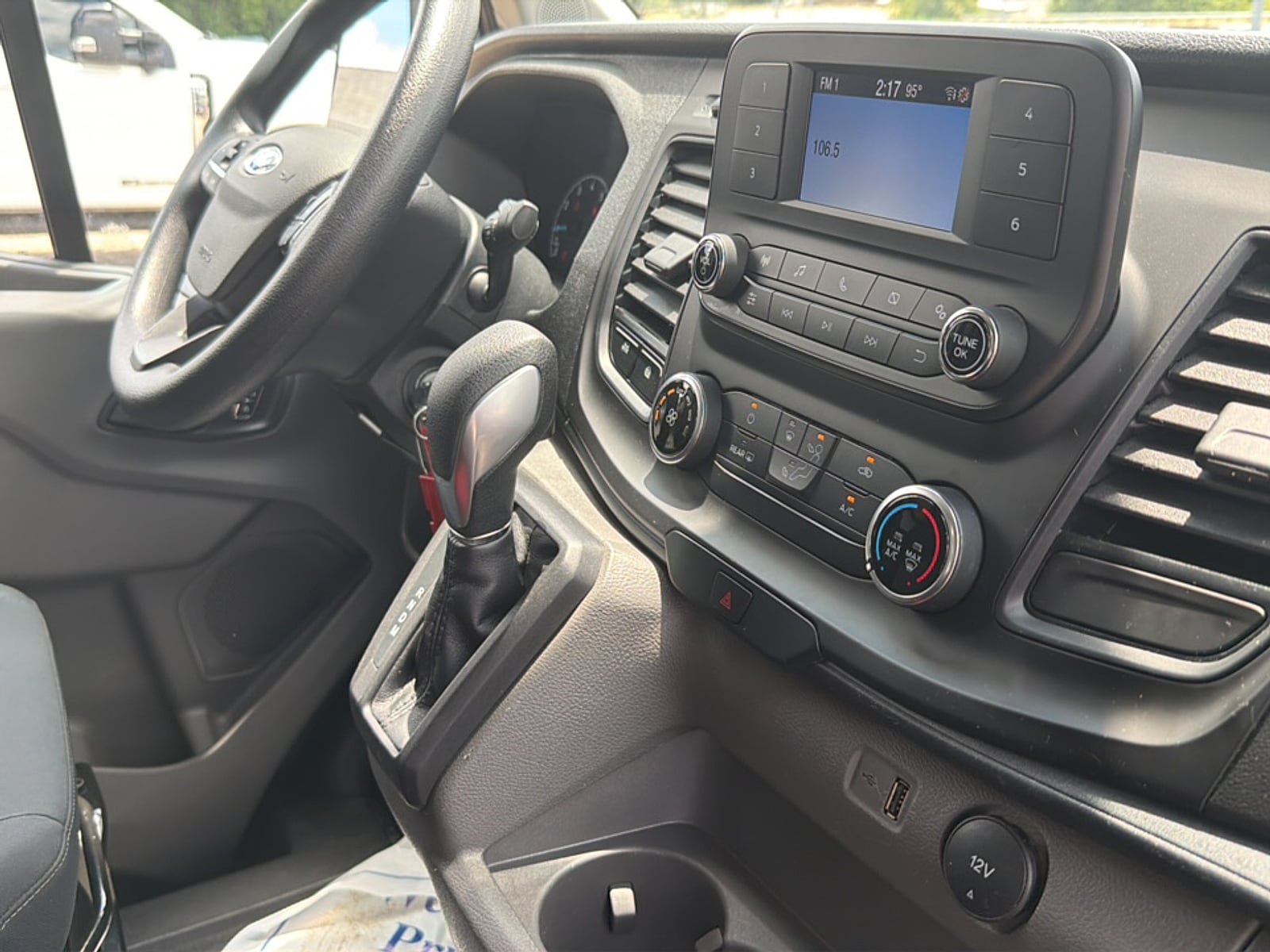 Used 2025 Ford Transit 250 Low Roof w/ Exterior Upgrade Package RWD image 10