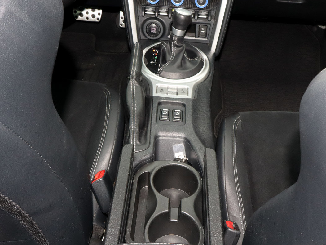 Used 2018 Toyota 86 RWD image 17