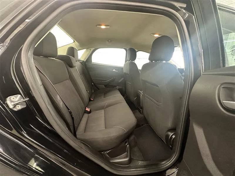 Used 2017 Ford Focus SE FWD image 11