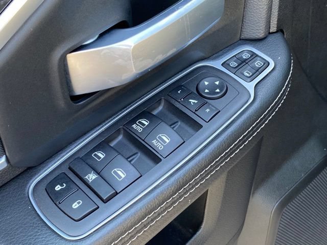 Used 2024 RAM 3500 Big Horn w/ Sport Appearance Package AWD/4WD image 12