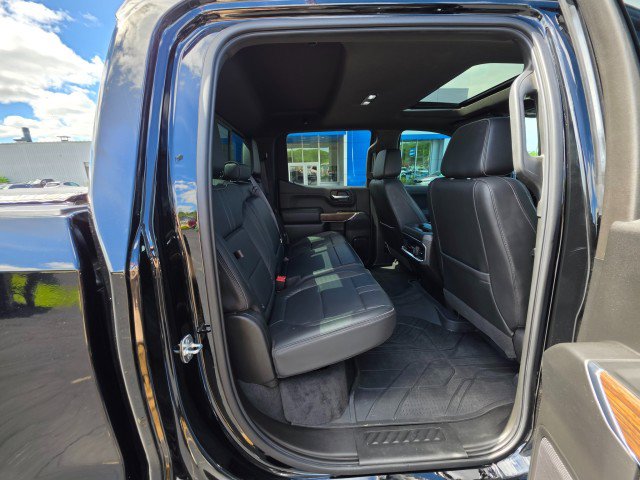 Used 2022 Chevrolet Silverado 1500 High Country w/ Technology Package AWD/4WD image 20