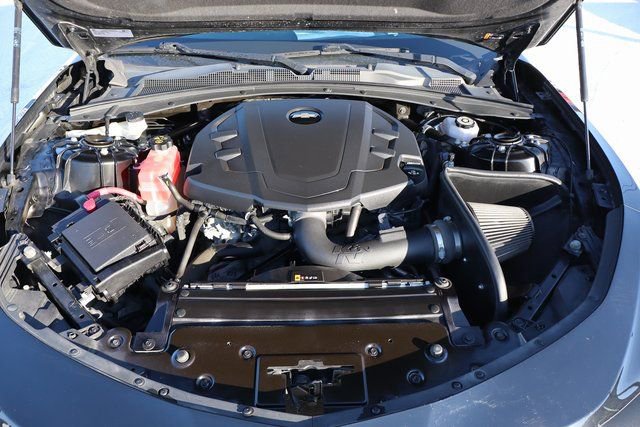 Used 2020 Chevrolet Camaro LT image 37