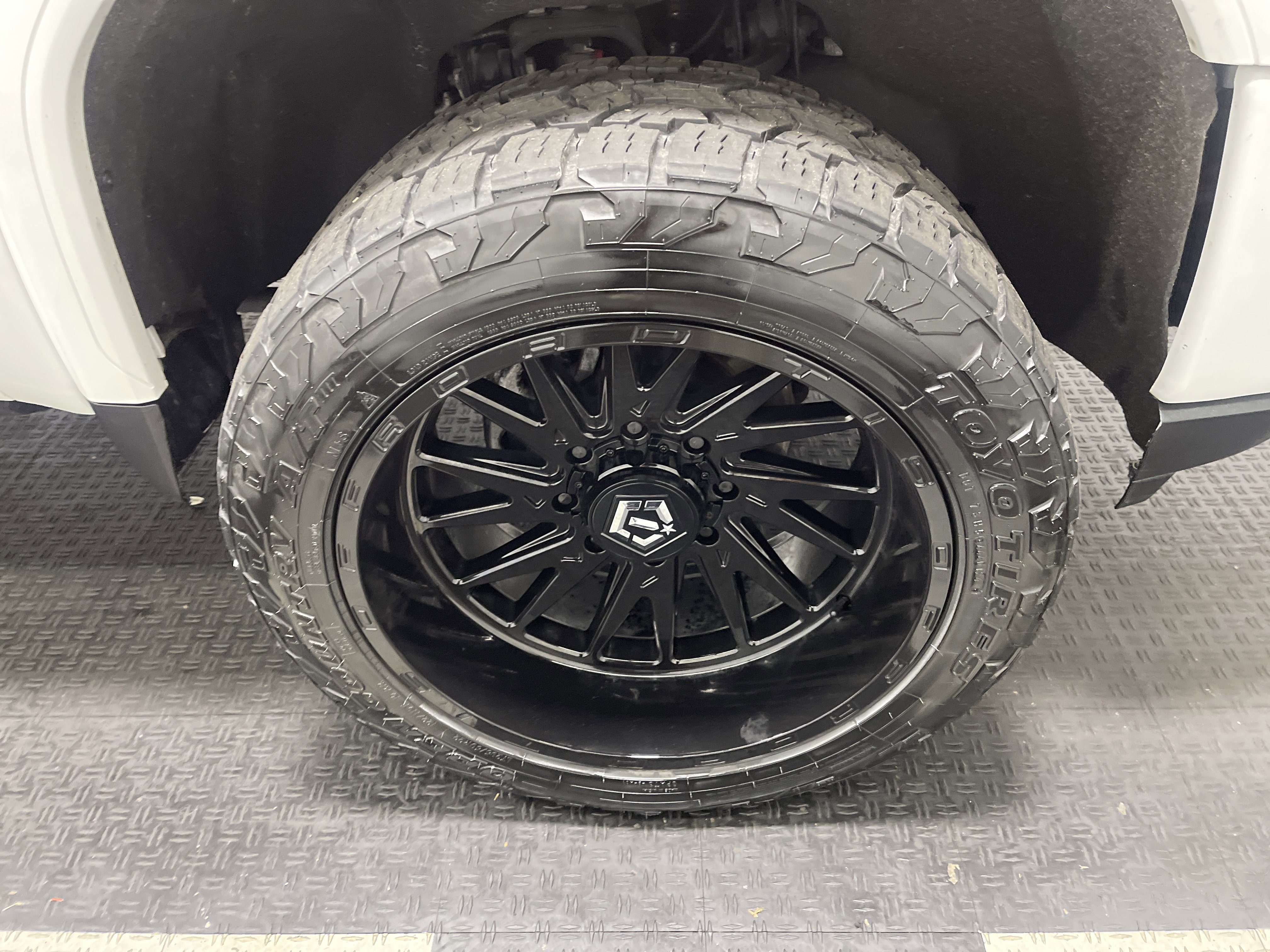 Used 2020 GMC Sierra 2500 Denali w/ Denali Ultimate Package image 26