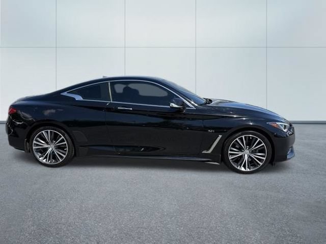 Used 2018 INFINITI Q60 3.0t Luxe AWD/4WD image 2