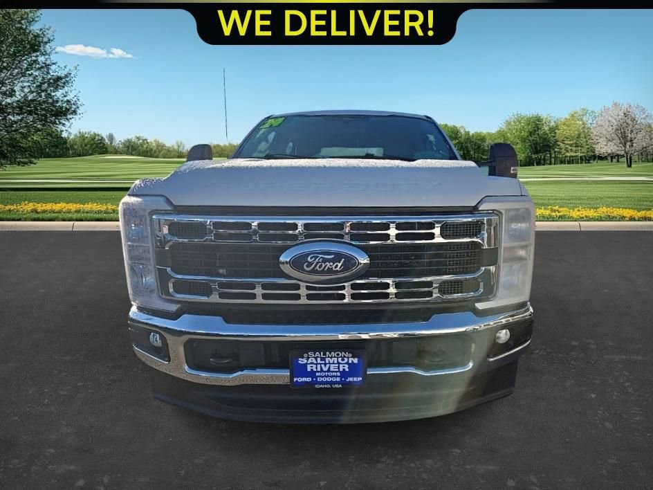 Used 2024 Ford F350 XLT AWD/4WD image 5