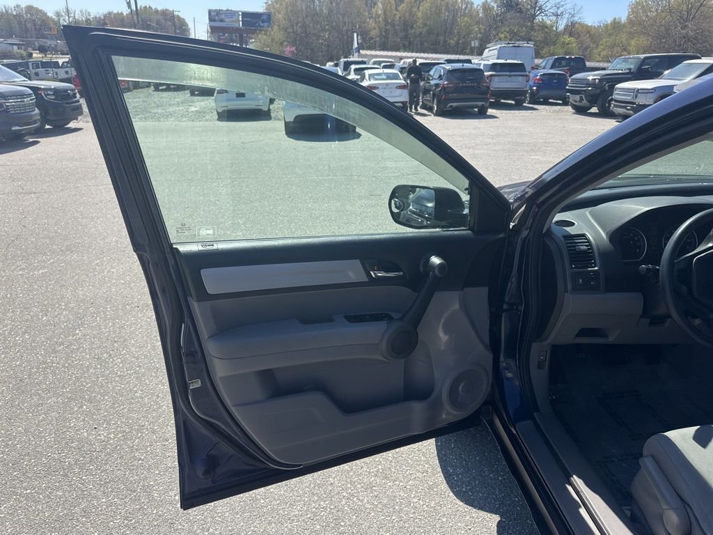 Used 2010 Honda CR-V LX image 18