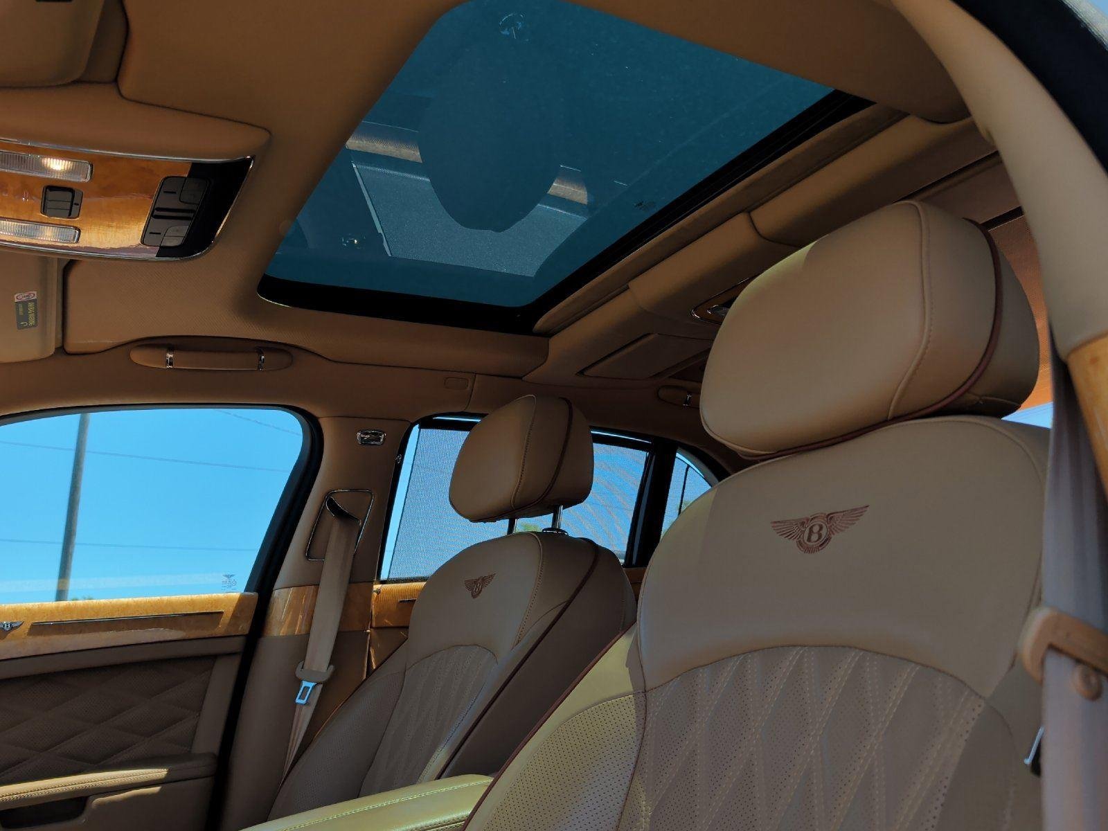 Used 2017 Bentley Mulsanne RWD image 37