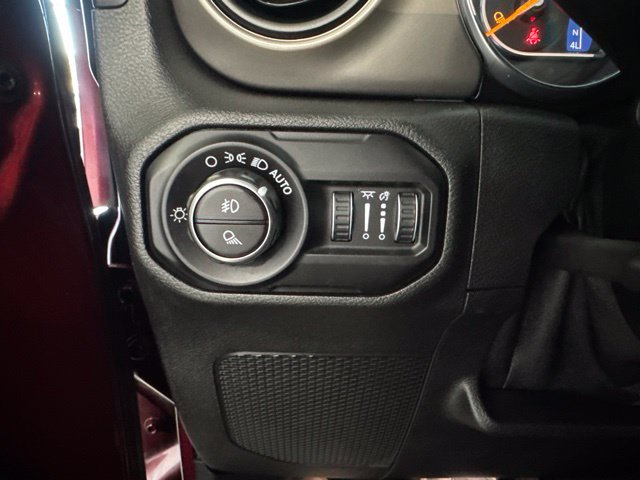 Used 2021 Jeep Gladiator Sport AWD/4WD image 36