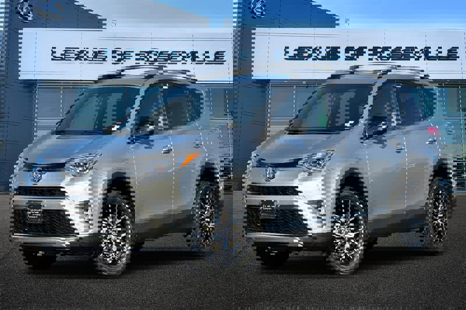 Used 2016 Toyota RAV4 SE