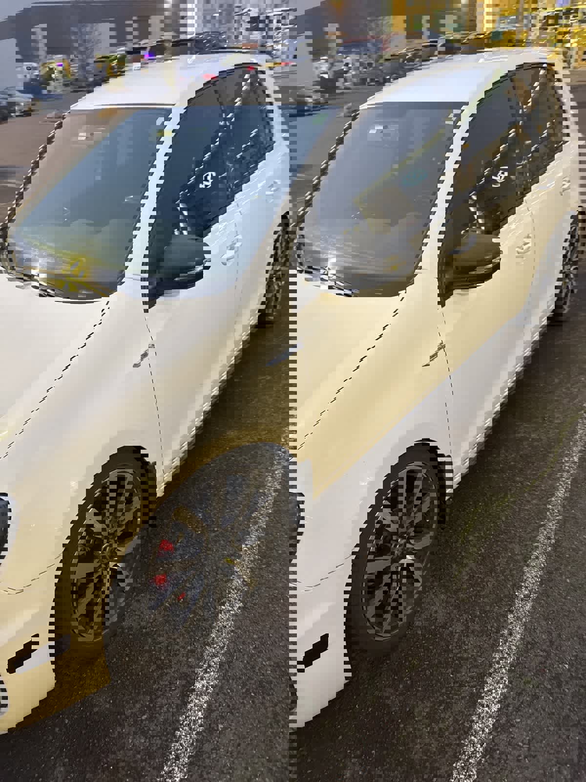 Used 2014 Volkswagen GTI Wolfsburg Edition image 1