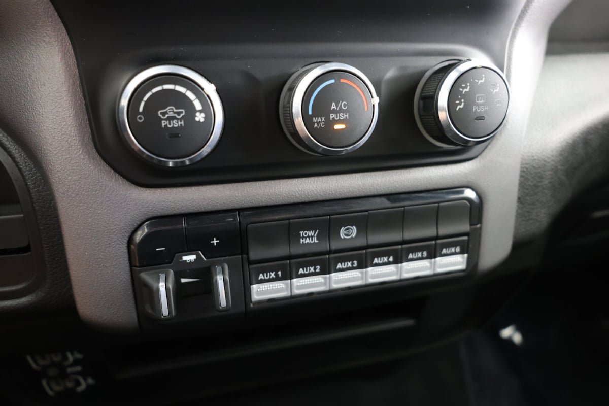 Used 2024 RAM 3500 SLT w/ Quick Order Package 2YG SLT AWD/4WD image 26
