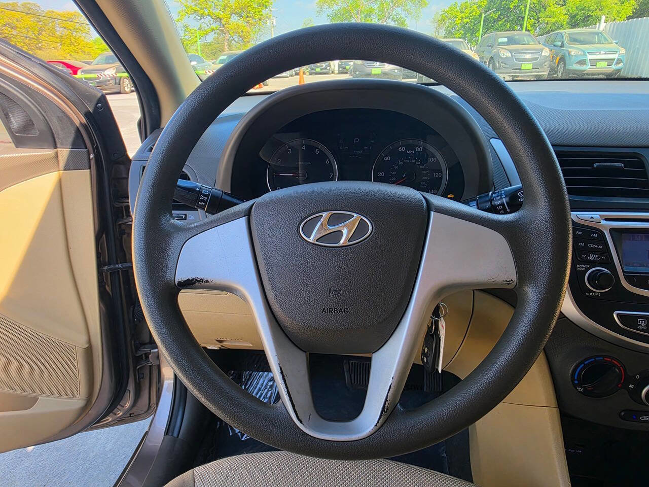 Used 2013 Hyundai Accent GLS FWD image 42