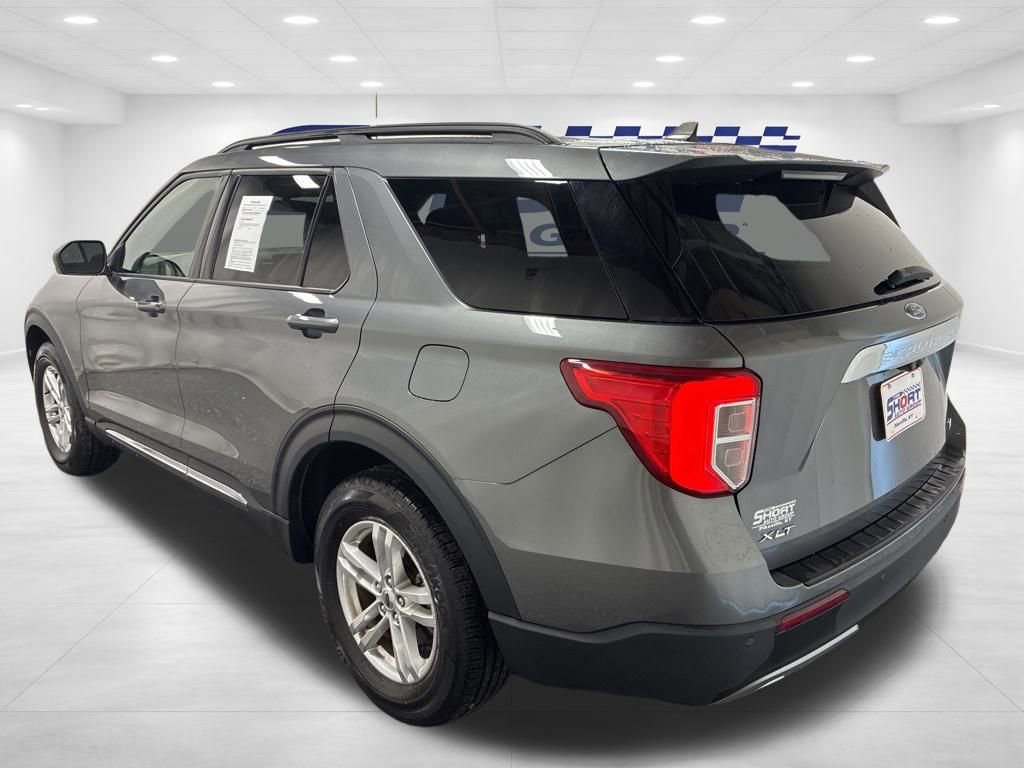 Used 2023 Ford Explorer XLT w/ Equipment Group 202A image 9