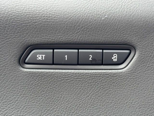 New 2025 Cadillac XT6 Luxury w/ LPO, Premium Carpet Package AWD/4WD image 18