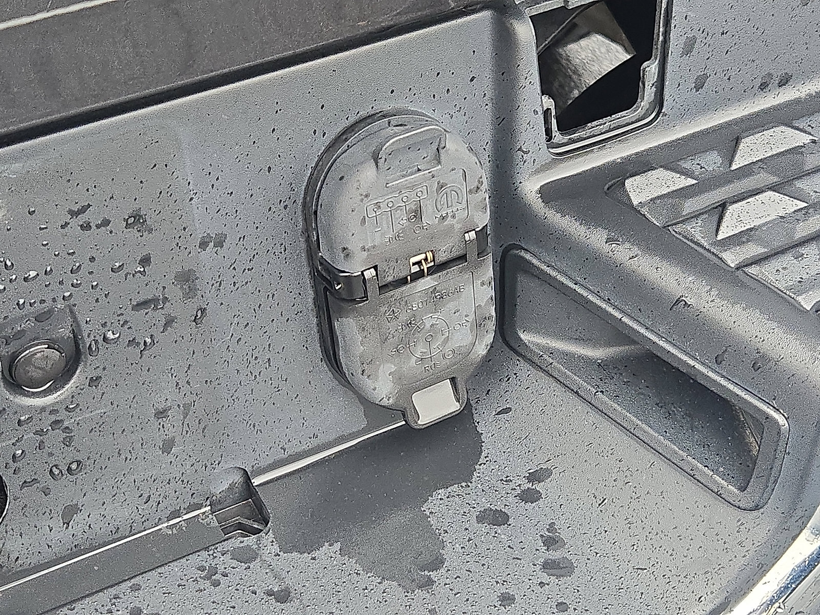 Used 2019 RAM 1500 Laramie image 5