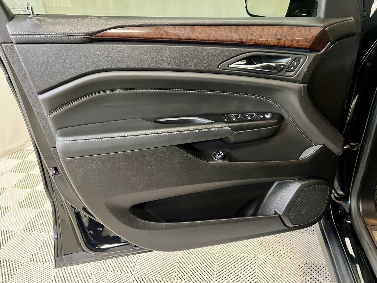 Used 2016 Cadillac SRX Premium w/ Driver Assist Package image 33