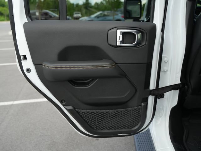 New 2026 Jeep Wrangler Unlimited Sahara AWD/4WD image 14