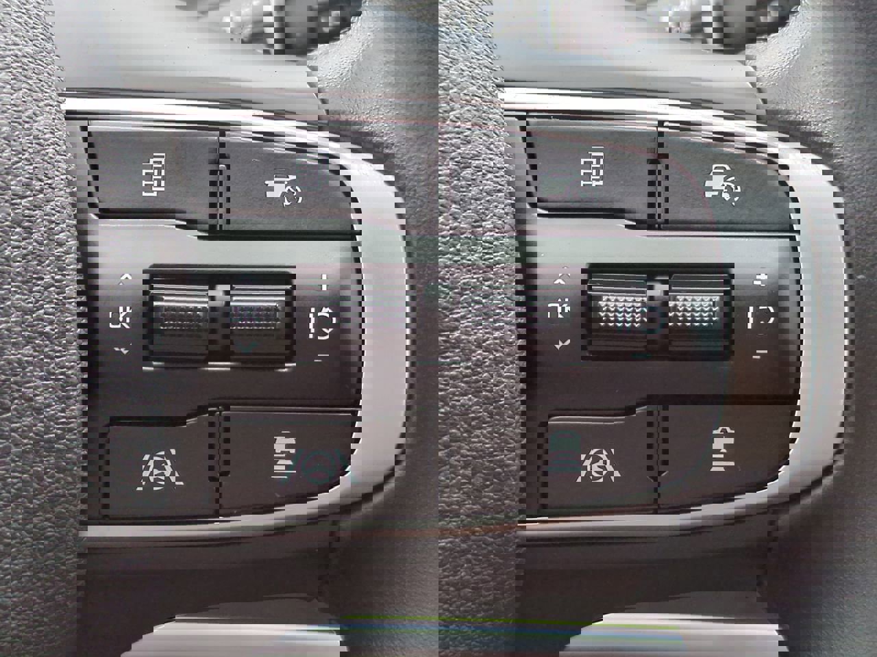 Used 2023 Kia Sportage SX image 27