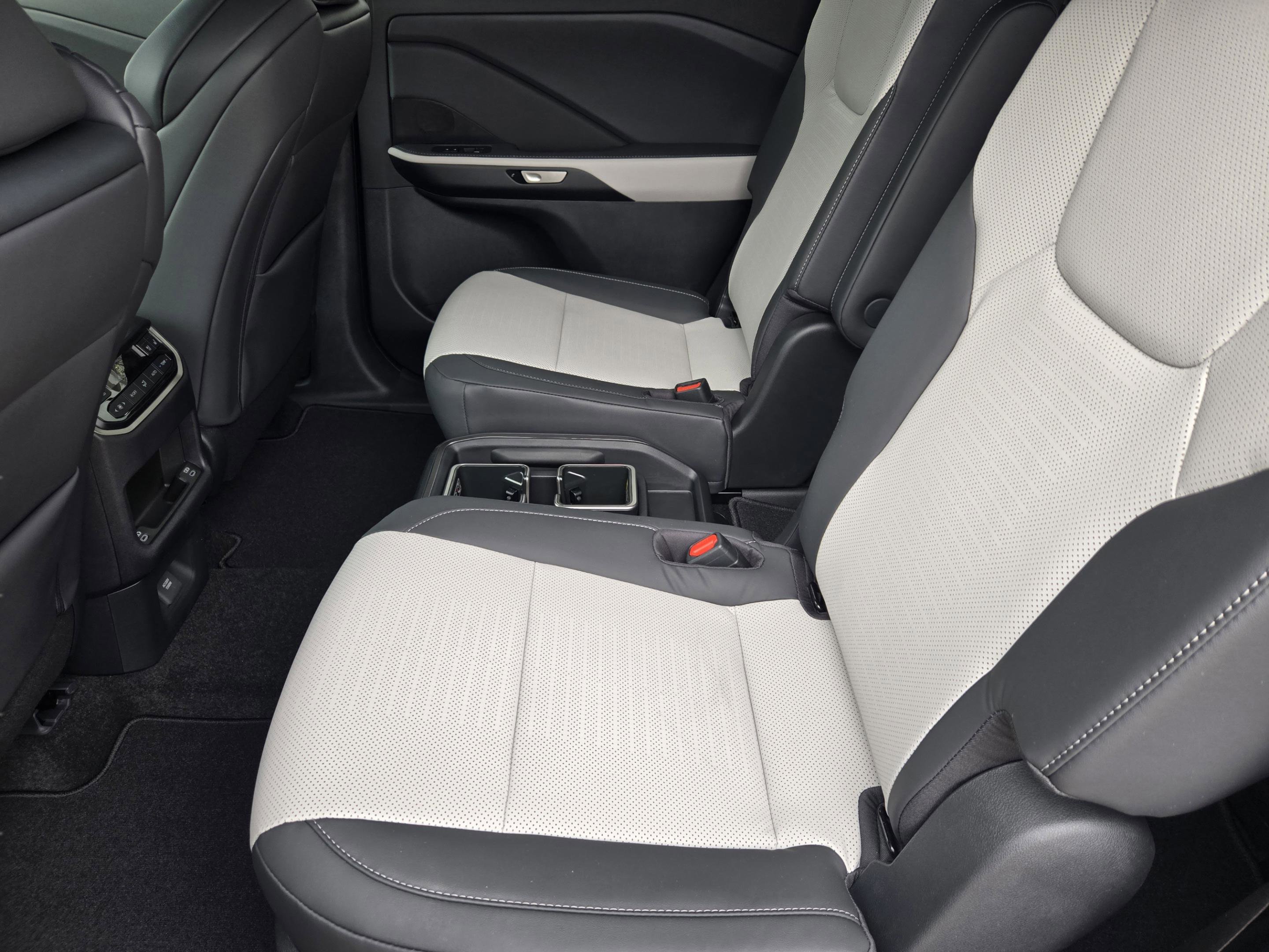 New 2026 Lexus TX 500h AWD image 20