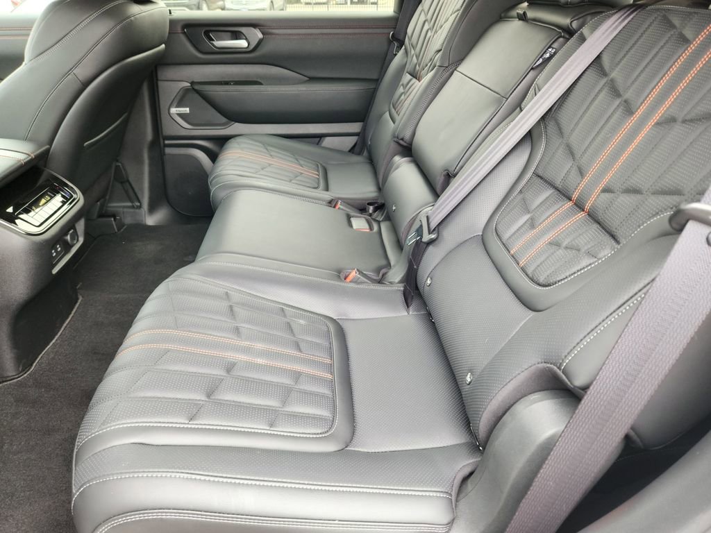 New 2026 Nissan Armada PRO-4X image 11