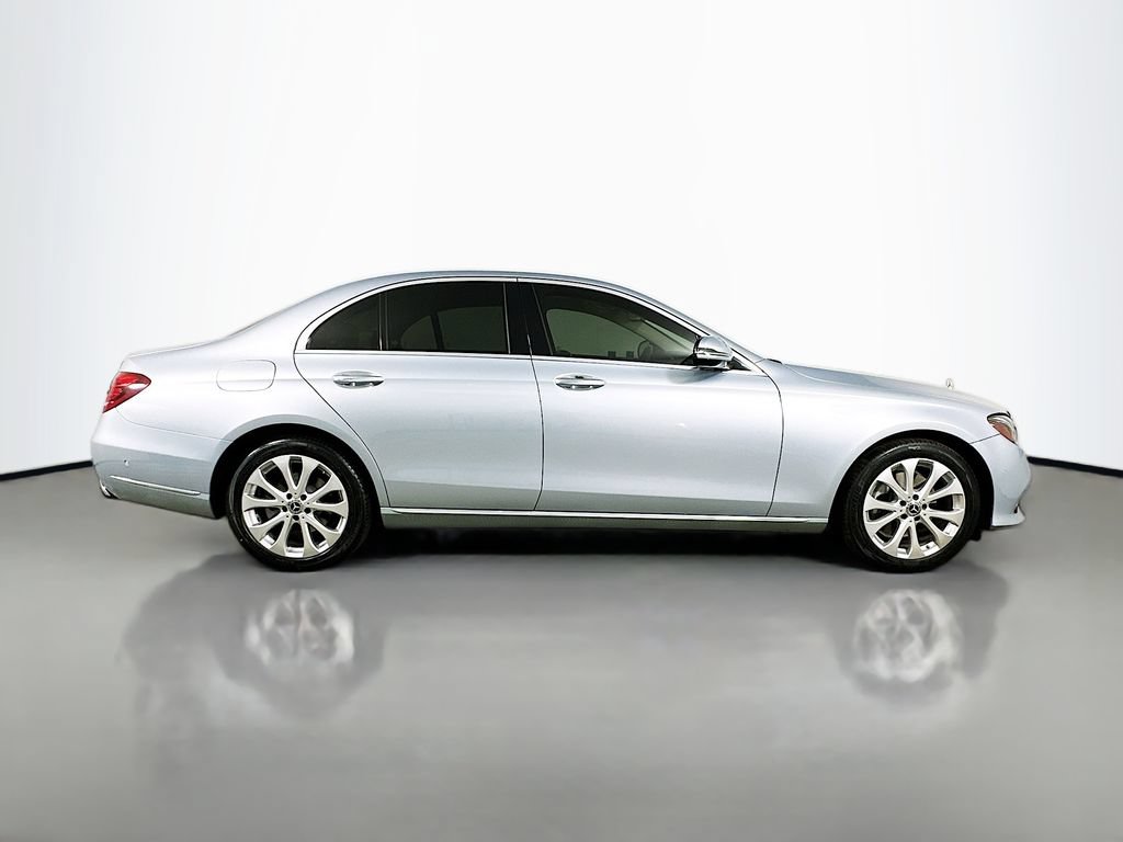Used 2018 Mercedes-Benz E 300 image 9