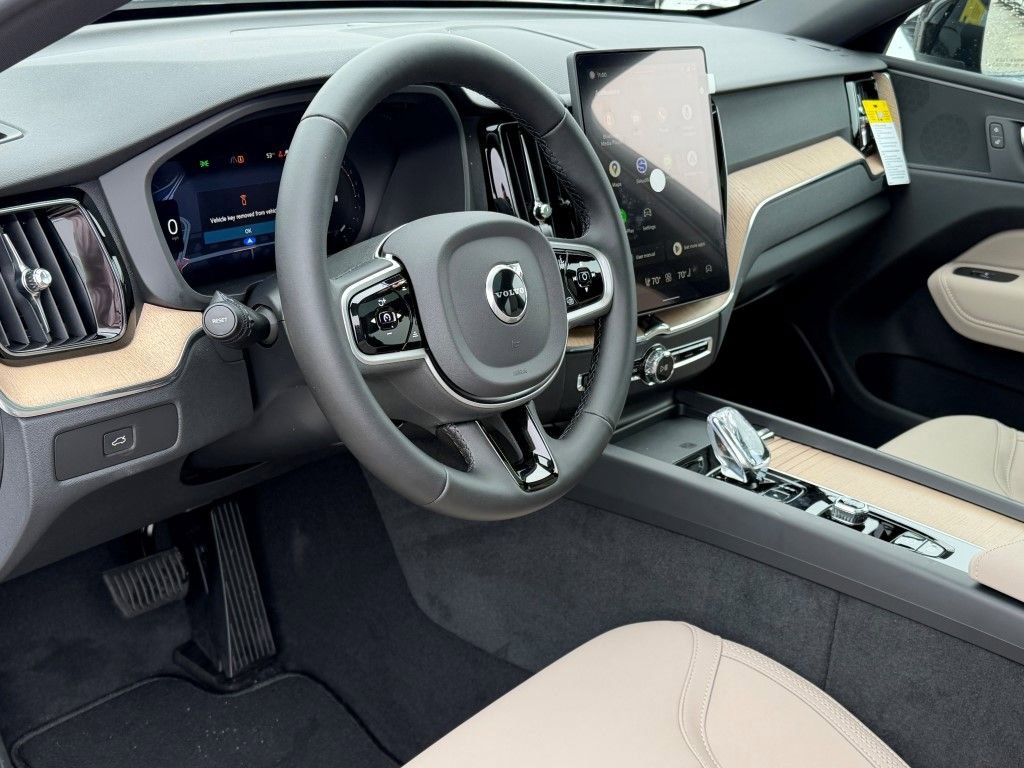 New 2026 Volvo XC60 B5 Core w/ Climate Package AWD/4WD image 19