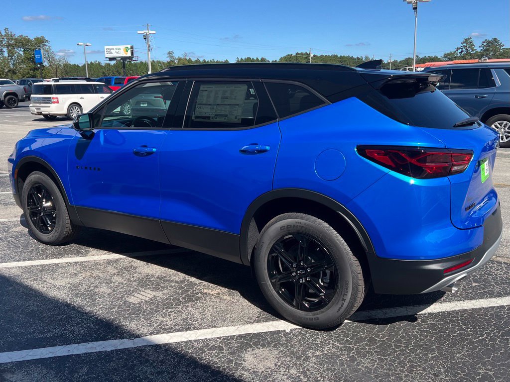 New 2026 Chevrolet Blazer LT w/ Midnight/Sport Edition FWD image 30