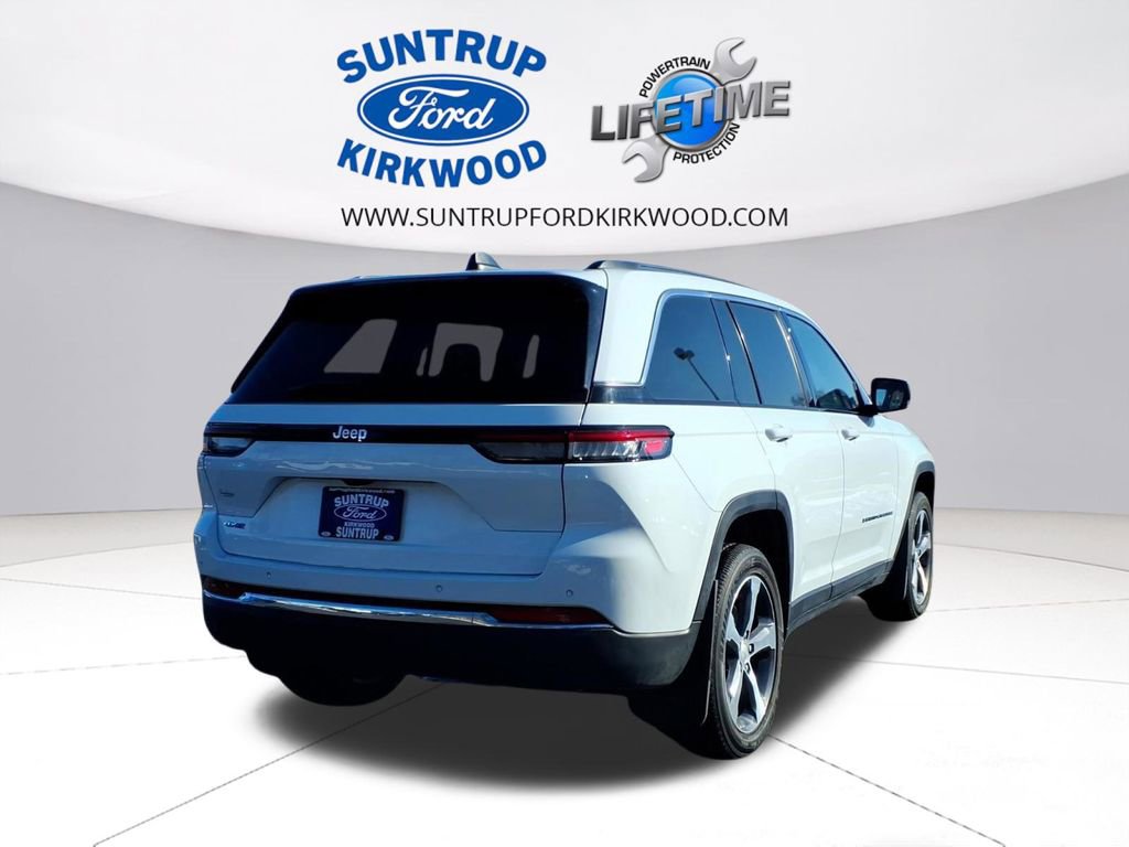 Used 2022 Jeep Grand Cherokee Limited 4xe w/ Luxury Tech Group II image 3