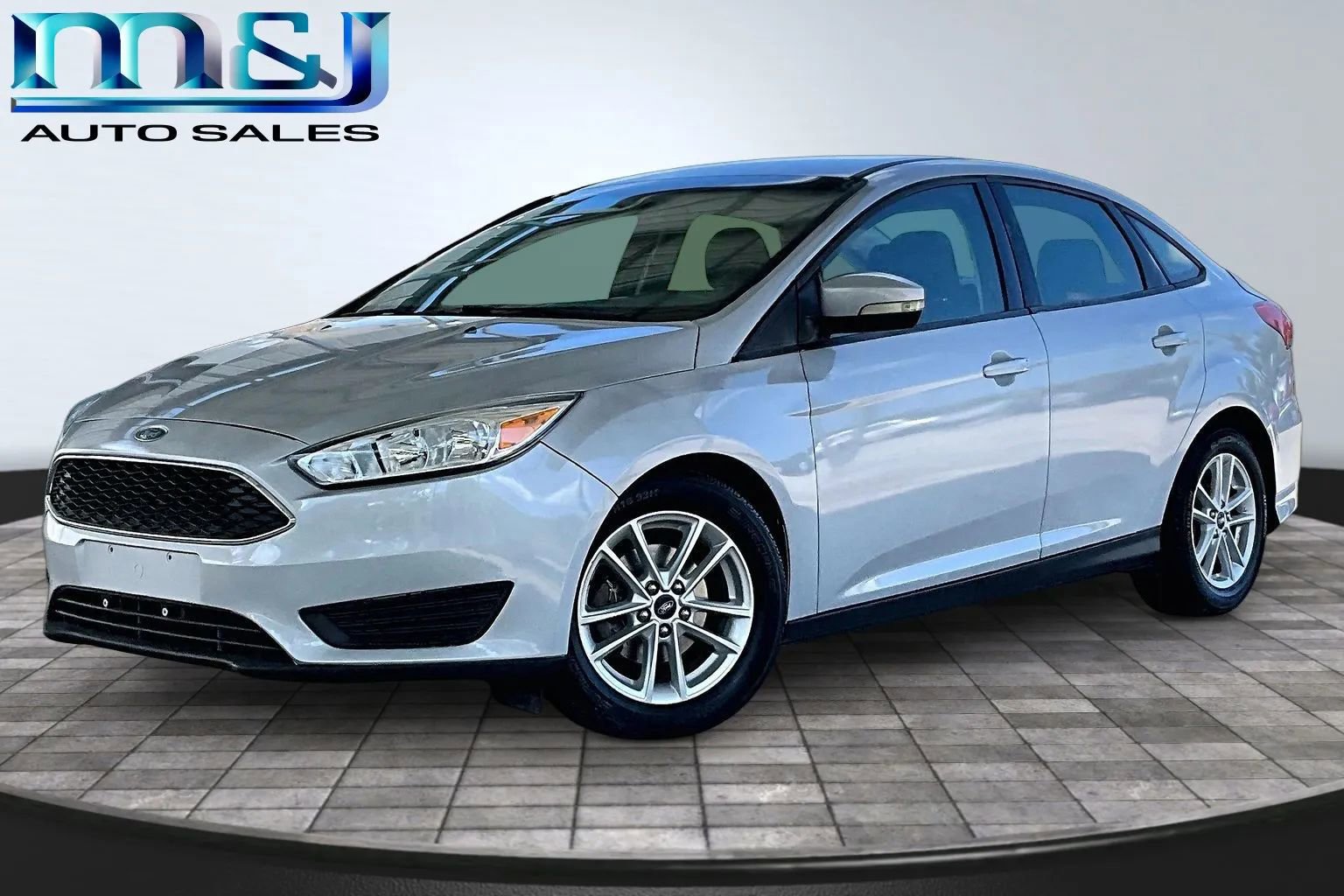 Used 2017 Ford Focus SE FWD image 1