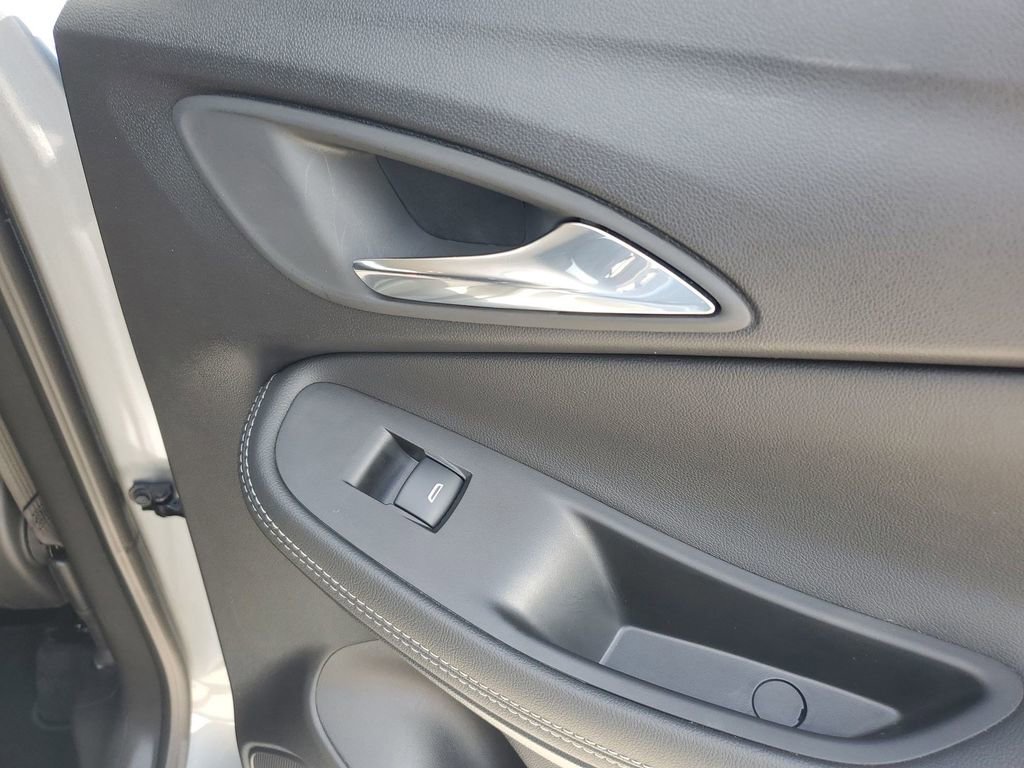 Used 2023 Buick Encore GX Select image 49