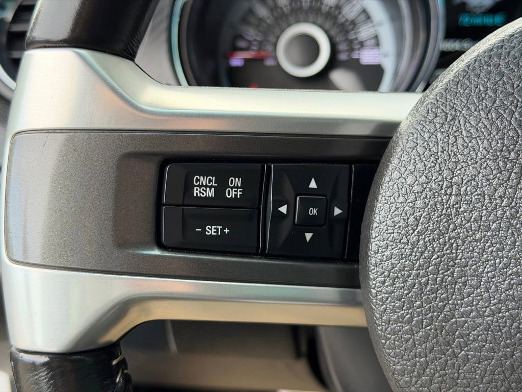 Used 2013 Ford Mustang GT Premium RWD image 18