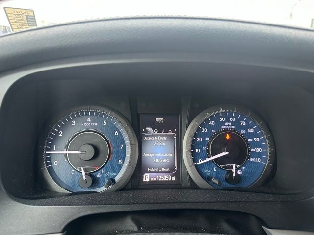 Used 2016 Toyota Sienna XLE w/ XLE Navigation Package image 16