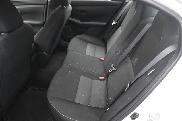 Used 2024 Nissan Sentra SV FWD image 19