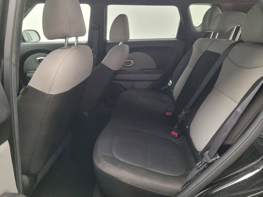 Used 2017 Kia Soul FWD image 18
