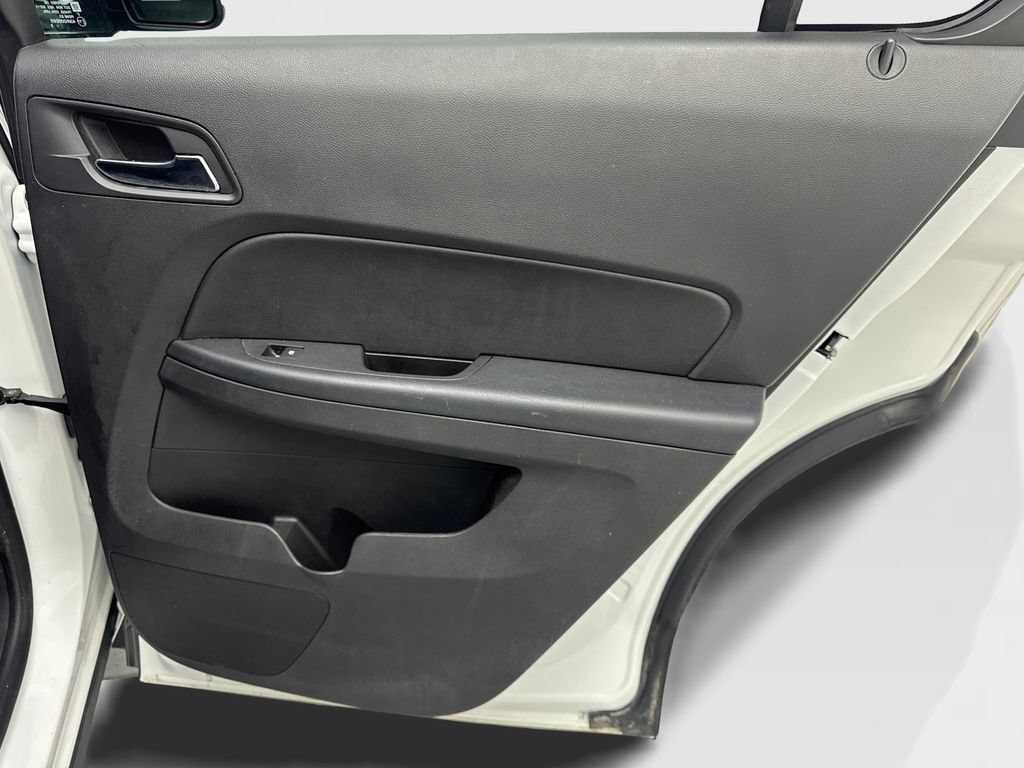 Used 2015 Chevrolet Equinox LT w/ Driver Convenience Package FWD image 42
