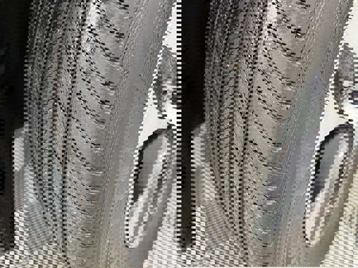 Used 2023 Toyota Highlander XLE image 31