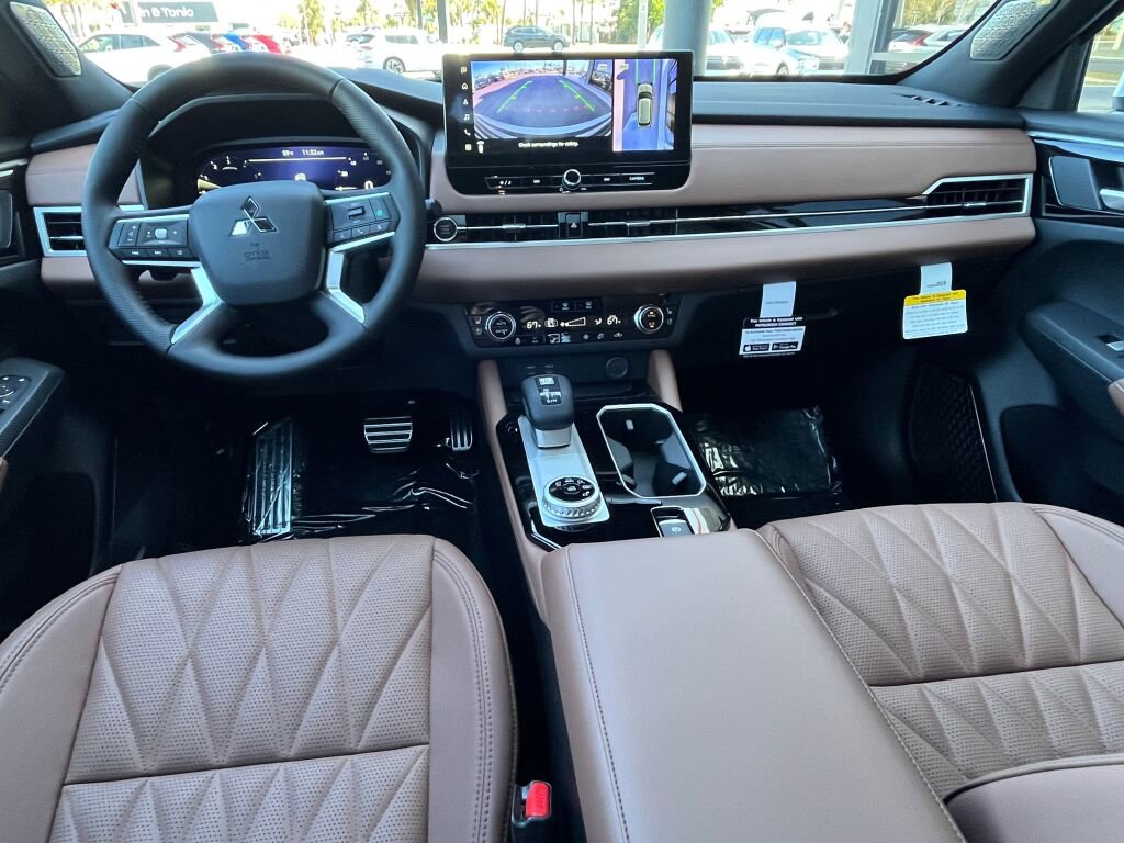 New 2025 Mitsubishi Outlander SEL image 23