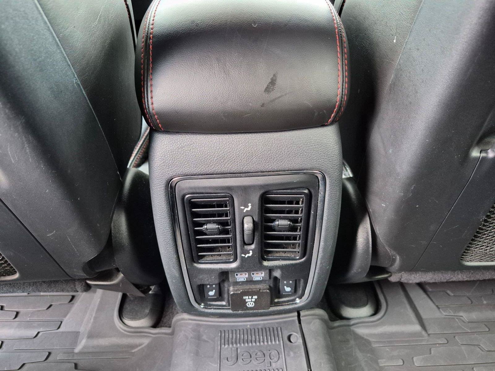 Used 2020 Jeep Grand Cherokee Trailhawk AWD/4WD image 16