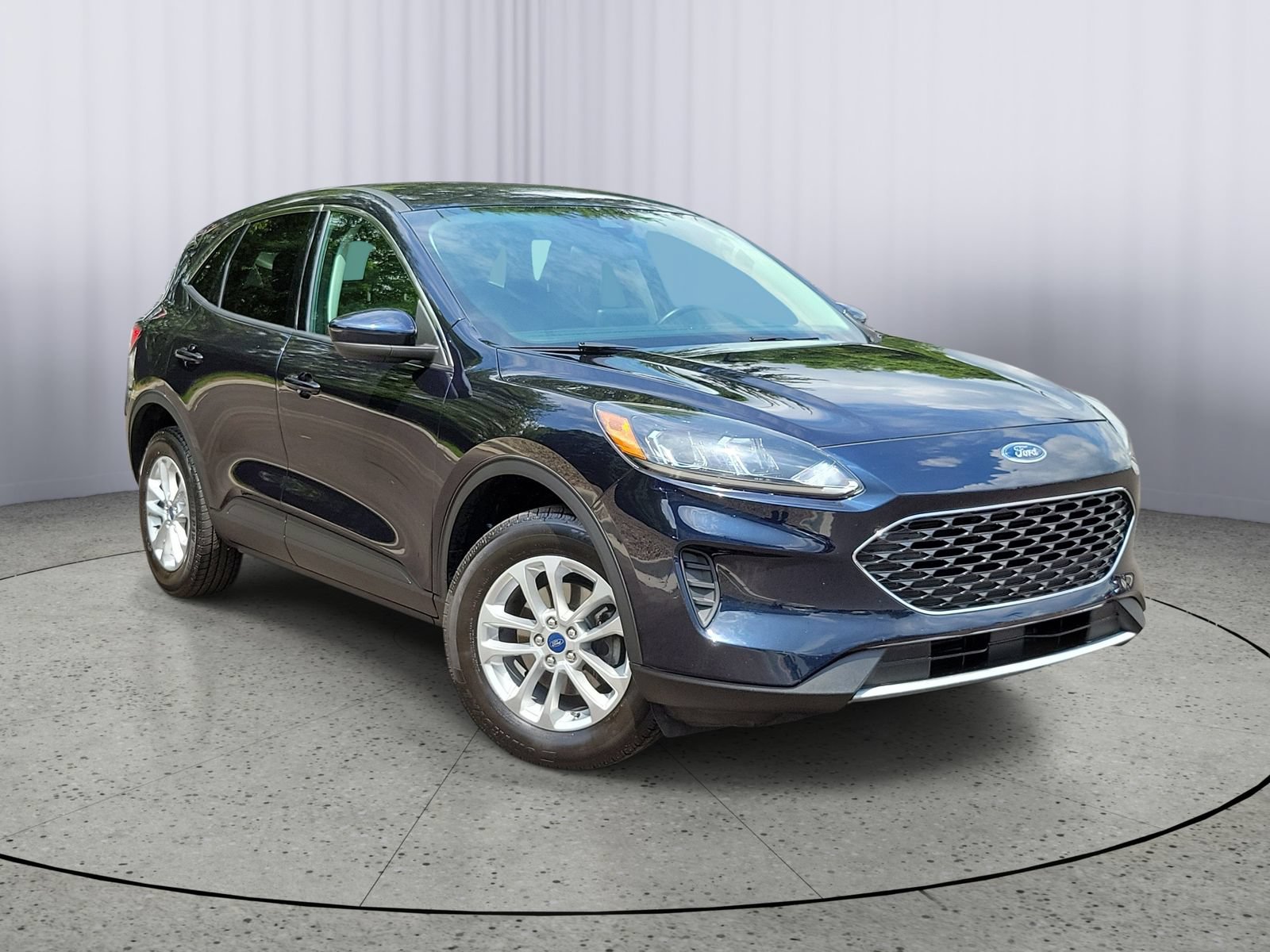 Used 2021 Ford Escape SE w/ Convenience Package AWD/4WD image 1