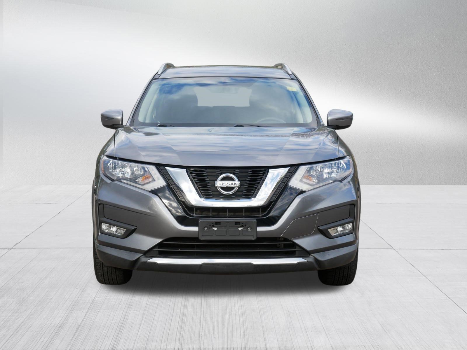 Certified 2017 Nissan Rogue SV AWD/4WD image 2