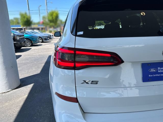 Used 2019 BMW X5 xDrive40i w/ M Sport Package AWD/4WD image 27