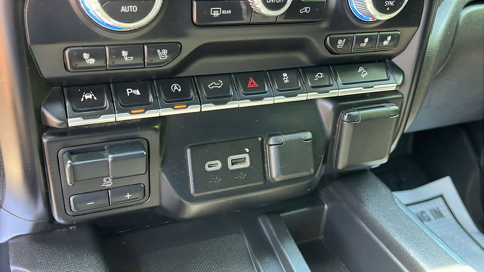 Used 2019 GMC Sierra 1500 AT4 w/ AT4 Premium Package AWD/4WD image 20