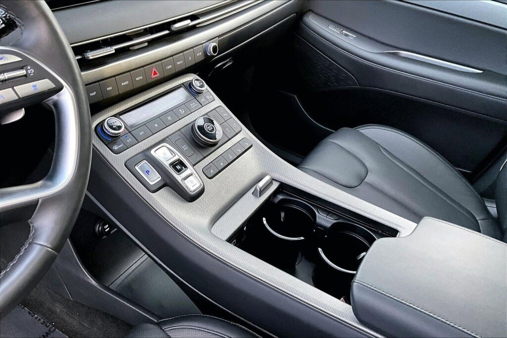 Certified 2025 Hyundai Palisade SEL image 10