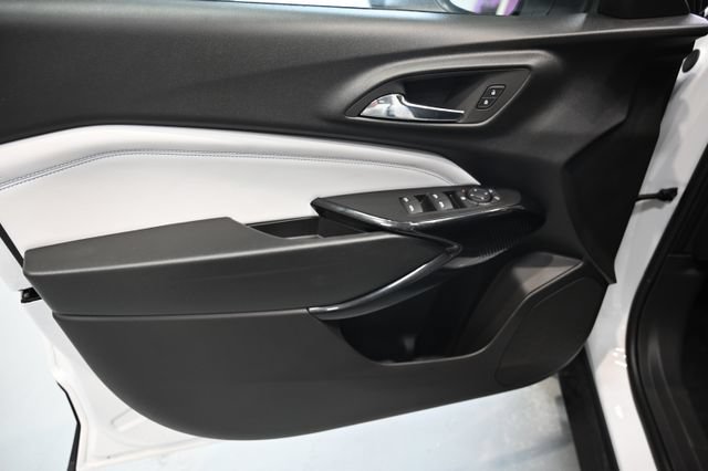 New 2026 Chevrolet Trax LT w/ Sunroof Package FWD image 25