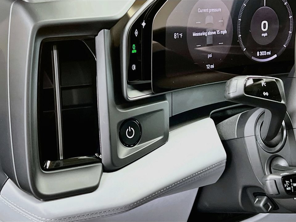New 2026 Porsche Cayenne Electric AWD/4WD image 11