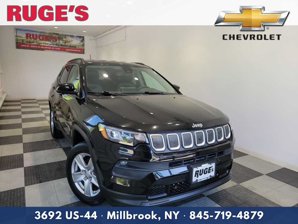 Used 2022 Jeep Compass Latitude w/ Convenience Group