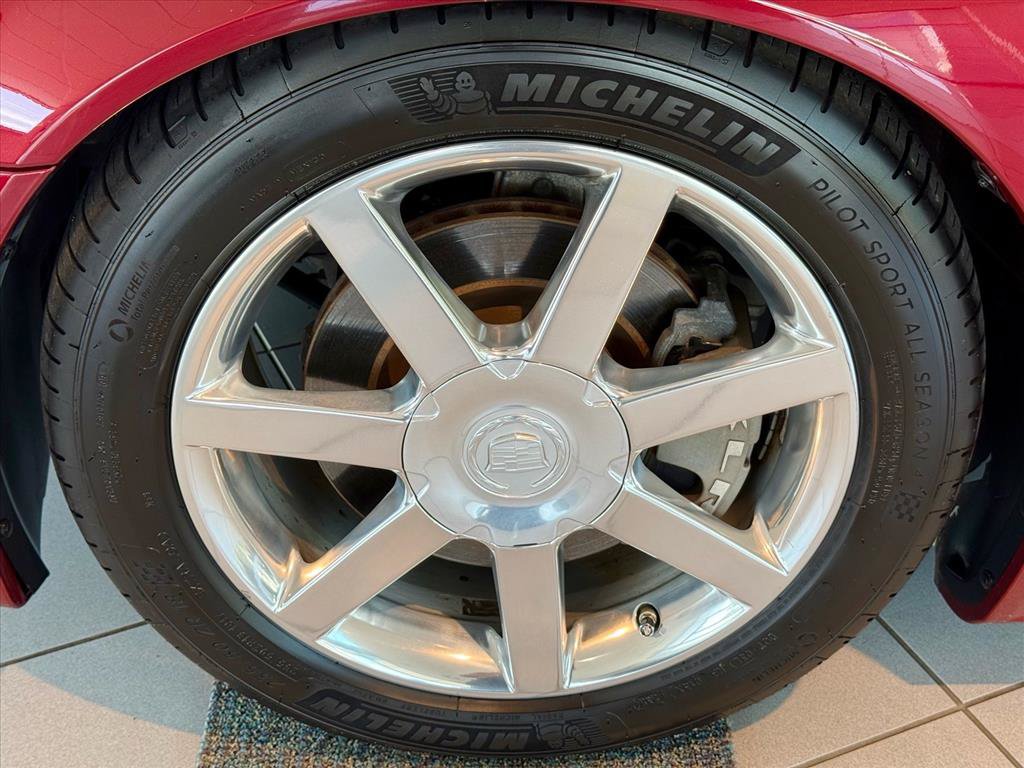Used 2007 Cadillac XLR RWD image 33